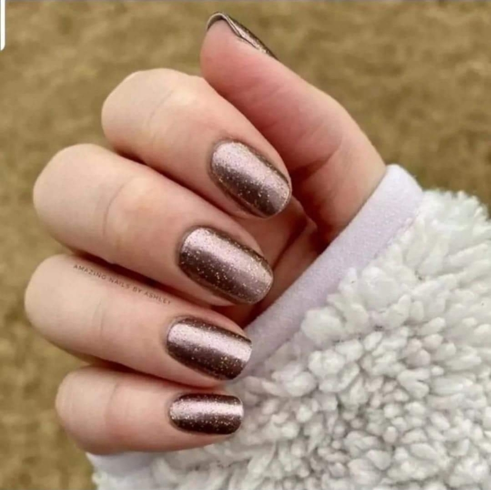 Life of the party exclusive Color Street nails